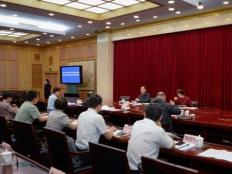 区政府常务会议邀请公众代表列席 共议“环保管家”服务，推进生态文明建设