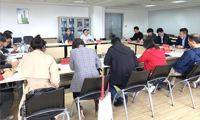 奉贤区生态环境局召开“环保管家”第二季度工作交流会暨《“环保管家”第三方服务机构管理办法（暂行）》宣贯会