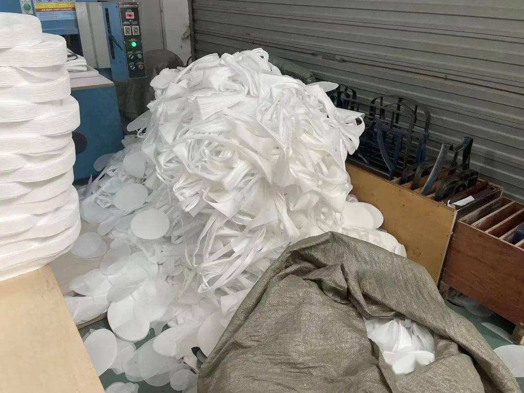 企业随意倾倒工业固废，立案处罚！盛泽大力查处非法倾倒工业固废行为