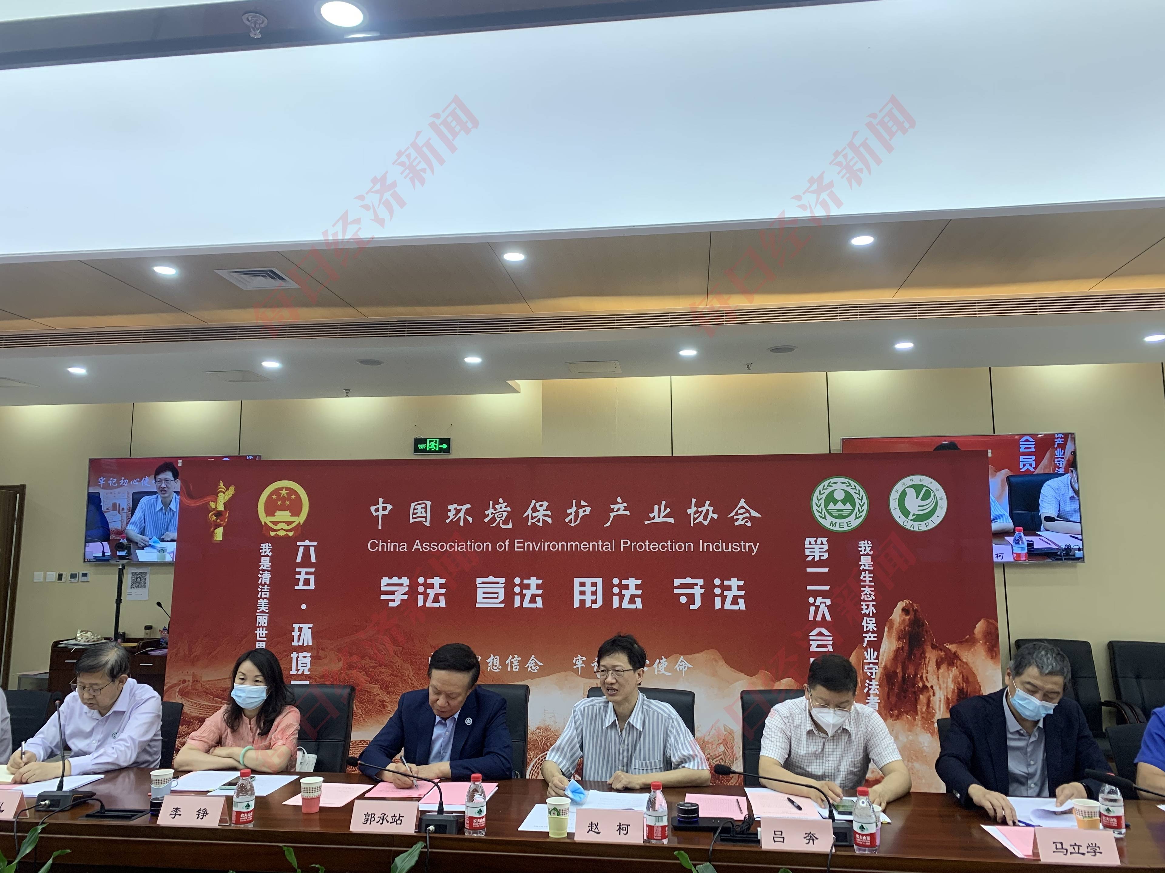 过半数环评机构环评工程师数量不超1名 环评专业人士：环评工程师挂职费用从一年5万提至10万+